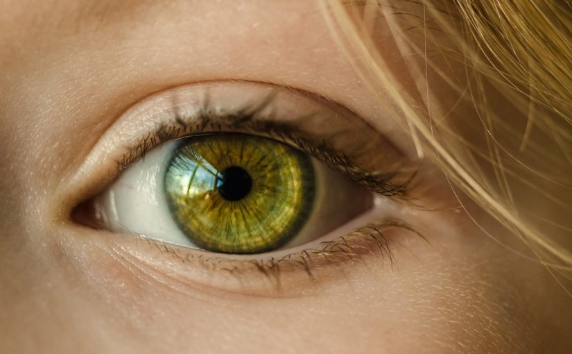 Oczy to ekstrawagancki organ. To naturalnie dzięki nim widzimy.